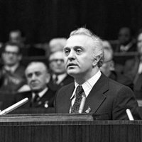 Miris Gorbačova ārpolitikas veidotājs Ševardnadze