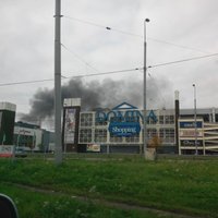 ФОТО: Субботний пожар около т/ц Domina - горело двухэтажное здание