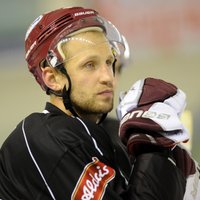 Latvijas hokejistu pārstāvēto komandu duelī Reķa 'Panther' pieveic Vasiļjeva 'Pinguine'
