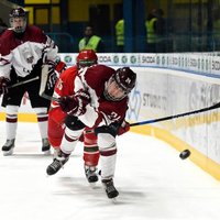 Хоккеисты Латвии одержали первую победу на юниорском ЧМ