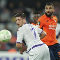 UEFA Konferences līga: 'Žalgiris' minimāls zaudējums, 'Fiorentina' piedzīvo sagrāvi Stambulā