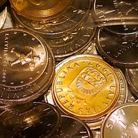 'Citadele' Latvijas Bankai nodevusi vairāk nekā 45 tonnas latu monētu