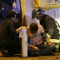 Šausminoši terorakti Parīzē: vismaz 120 nogalināto; neitralizēti pieci uzbrucēji (teksta tiešraides arhīvs)