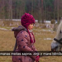 Dokumentālās filmas 'Turpinājums' varone – poniju mīļotāja Anastasija no Stoļerovas