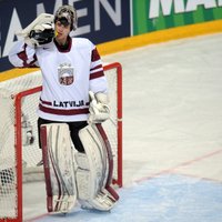 Jučers ģimenes pieauguma dēļ pametis Latvijas hokeja izlases nometni