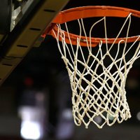 Pēc incidenta ar basketbola grozu Ķekavas sākumskolas sporta zāli pārbaudīs neatkarīgi eksperti