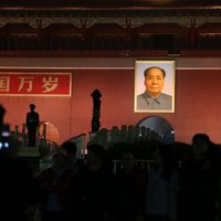 Ķīna aicina Honkongu nenovērtēt par zemu centrālās valdības milzīgo spēku