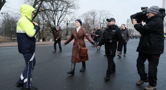 "Torņakalna mājsaimniecei" Kreilei par Krievijas agresijas slavināšanu piespriež reālu cietumsodu