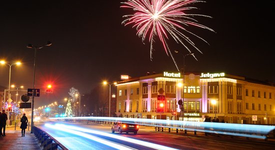 Ugunsdzēsēji aicina ievērot drošību, rīkojot Jaungada salūtu