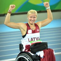 Šķēpmetēja Dadzīte sagādā Latvijai otro zeltu paralimpiskajās spēlēs