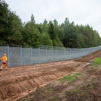 VNĪ: atmežošana kavē žoga uz Latvijas-Baltkrievijas robežas izbūves tempu; pabeigti 17,5 kilometri