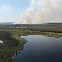 Purvā Ramatas pagastā dažviet atsākusies degšana; daudzviet gruzd