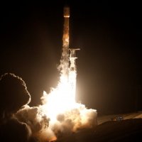 'SpaceX' palaiž pirmos satelītus vispasaules interneta nodrošināšanai