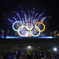 No Anglijas uz Rio - milzīgie olimpiskie apļi nonāk nākamajās olimpiskajās spēlēs