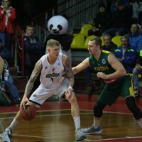 Kuksiks palīdz 'Nevežis' komandai uzvarēt Saratovā un sasniegt FIBA Eiropas kausa otro posmu