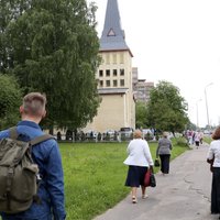 Foto: Rīga par vienu dievnamu bagātāka – Maskavas ielā iesvēta katoļu baznīcu