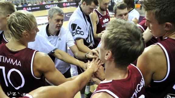 Latvijas basketbola izlase pārbaudes spēlē apspēlē Slovēniju - 5