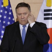 Kamēr Ziemeļkoreja nebūs veikusi denuklearizāciju, sankcijas netiks atceltas, pauž Pompeo