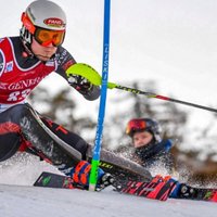 Kalnu slēpotājs Miks Zvejnieks pirmo reizi karjerā iekļūst Eiropas kausa Top 30