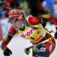 Биатлонистка Соукалова одержала первую победу в сезоне, Юшкане — третья с конца