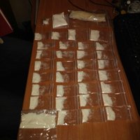 В Зиепниеккалнсе задержан наркодилер: изъяты метамфетамин и кокаин