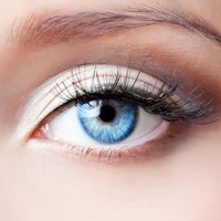 В Китае врачи вырастили хрусталик глаза с помощью стволовых клеток