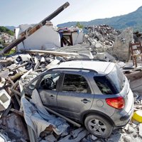 Itālijā zemestrīcē bojāgājušo skaits pieaudzis līdz 281
