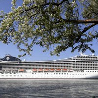 В Рижском порту открыт круизный сезон: прибыл пассажирский лайнер MSC Poesia