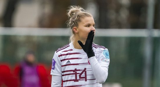 Latvijas futbolistes paveic lielisku atspēlēšanos un izrauj neizšķirtu pret Moldovu