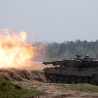 Polija ierosina veidot koalīciju tanku piegādei Ukrainai