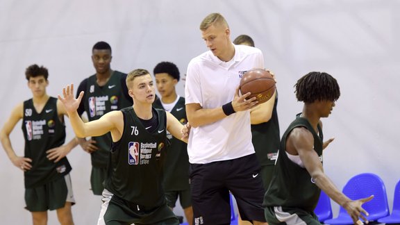 Rīgā atklāta prestižā 'Basketball Without Borders' talantu nometne - 12