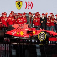 Prezentējot jauno modeli, 'Ferrari' cer beidzot pārtraukt 'Mercedes' dominanci