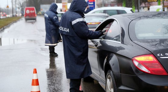 Начат один из первых в Латвии уголовных процессов за вождение в нетрезвом виде