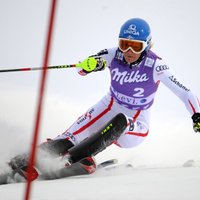 Titulētā austriešu kalnu slēpotāja Marlīza Šīlda atvadās no sporta