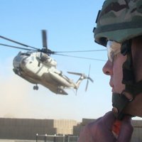 Lielbritānija domā par karavīru skaita palielināšanu Afganistānā