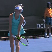 Latviete Vismane piedzīvo zaudējumu 'Australian Open' junioru turnīra ceturtdaļfinālā