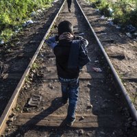 Опрос: латыши более активно возражают против приема беженцев
