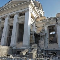 Krievijas uzbrukumā Odesai viens nogalinātais; 22 cilvēki ievainoti un izpostīta katedrāle