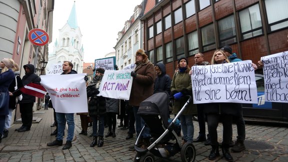 Pikets pret Kristīnes Misānes izdošanu Dienvidāfrikai - 6