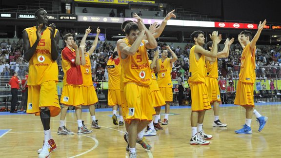 Latvijas - Spānijas spēle basketbolā U-18 - 2