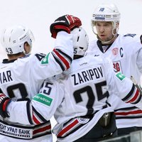 'Salavat Julajev' un Magņitogorskas 'Metallurg' KHL 'play-off' turnīru turpina ar uzvarām