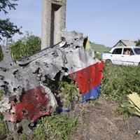Ukraina: Izmeklēšanas secinājumi par Malaizijas lidmašīnas notriekšanu norāda uz tiešu Krievijas iesaisti