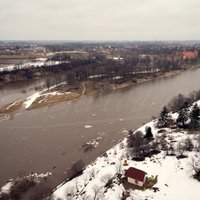 Fotoreportāža: Plūdi un ledus iešana Bauskā no putnu lidojuma