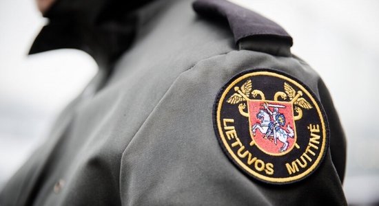 В Литве задержан россиянин, имеющий вид на жительство в Латвии. Он вез детали для огнестрельного оружия
