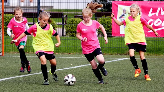 Meiteņu futbola diena Liepājā un Jelgavā. - 22