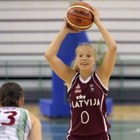 Latvijas U-16 basketbolistes EČ otrā posma mačā sīvā cīņā piekāpjas Francijai