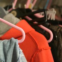 Pētījums: Sievietes garderobē atrodami 12 apģērba gabali, kas viņai neder
