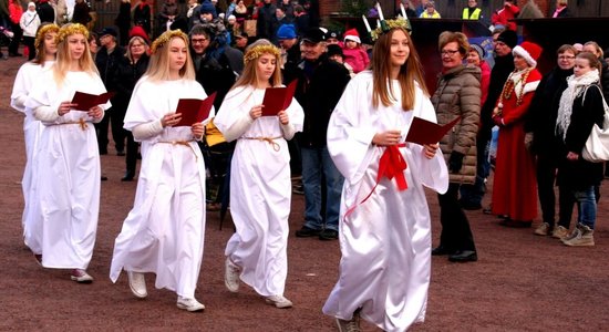 Aculiecinieka foto: Ziemassvētku noskaņas tirdziņā Somijā