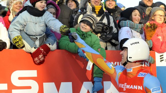 Pasaules kauss kamaniņu sportā Siguldā. Pirmā diena - 14