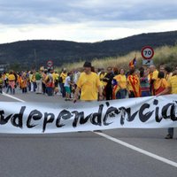 Katalonijas likumdevēji Spānijas parlamentam pieprasa tiesības rīkot referendumu